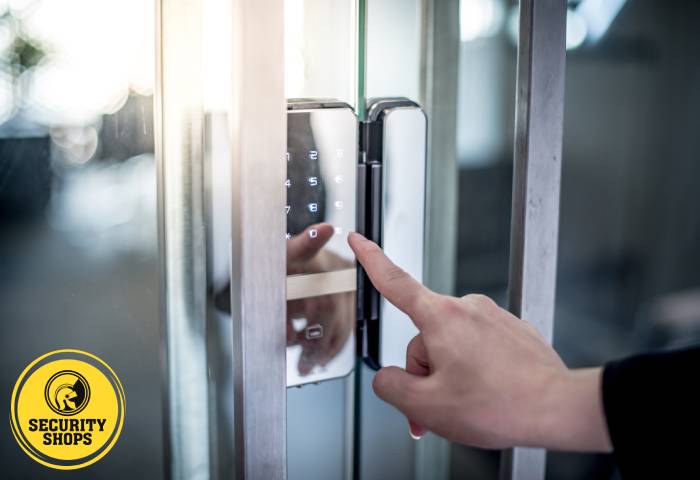 Cerrojo con Mando a Distancia: ¿mejora la seguridad de la puerta? 